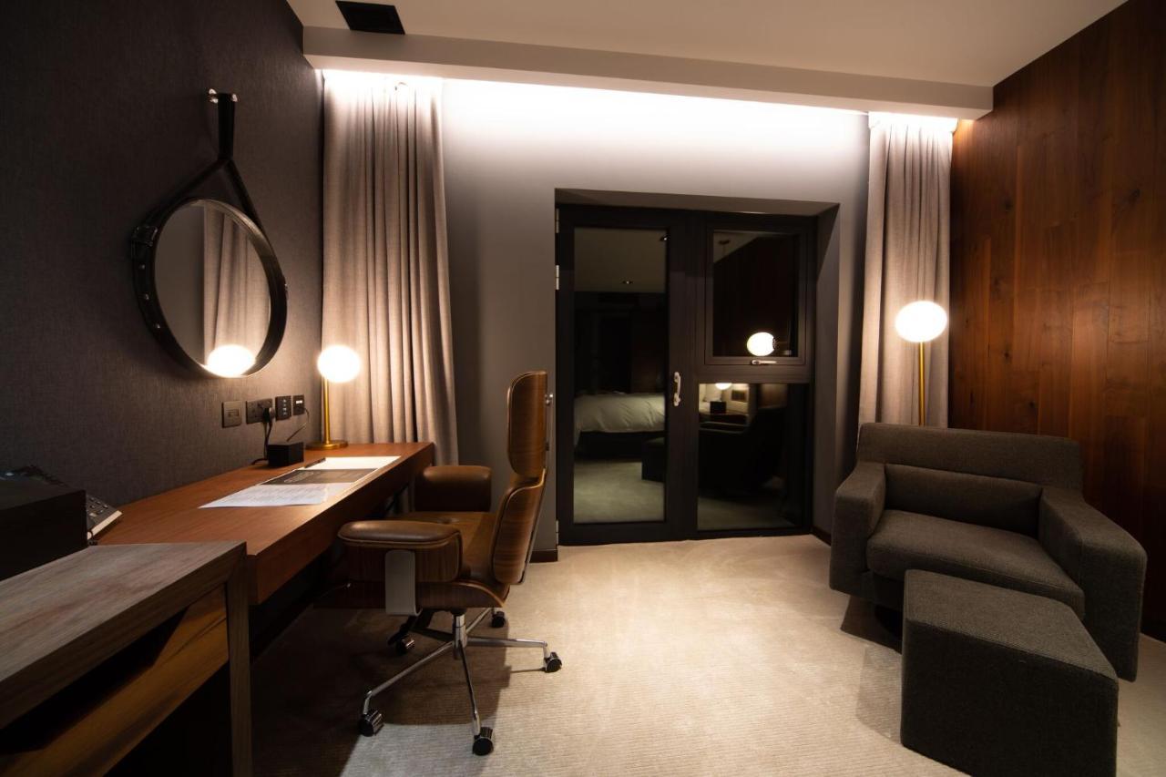 Cave & Golf Hotel